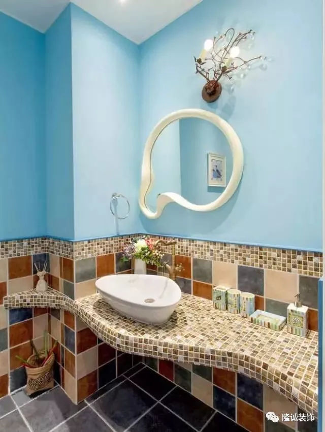 卫生间的瓷砖色彩搭配大全，拿走不谢！