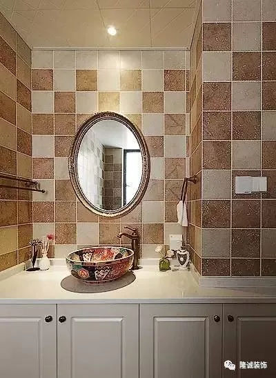 卫生间的瓷砖色彩搭配大全，拿走不谢！